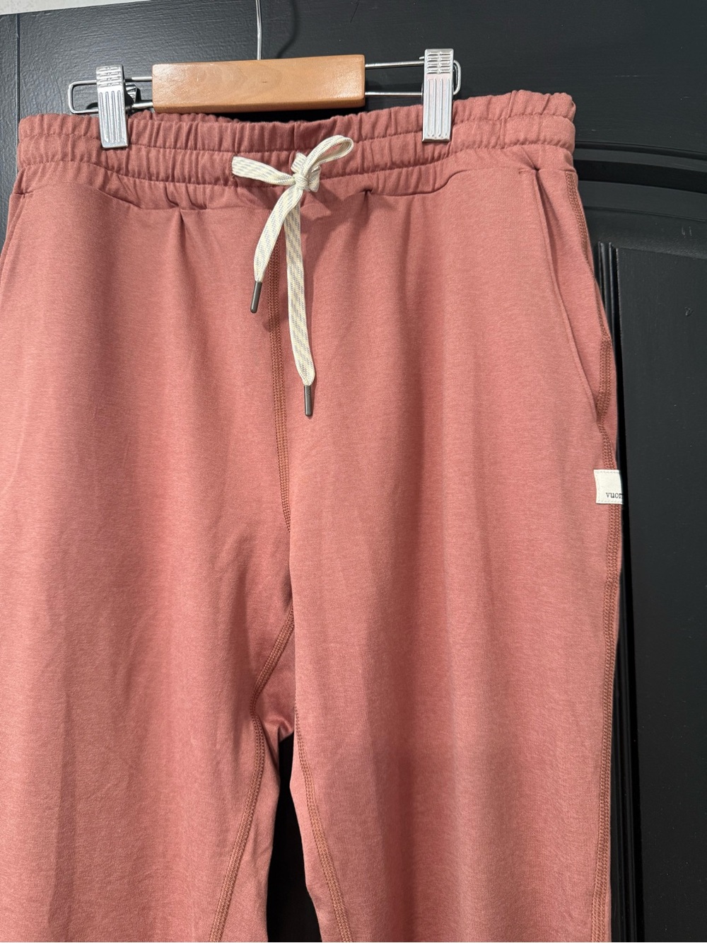 Vuori Performance Jogger Women’s Sweatpants - Picture 3 of 4